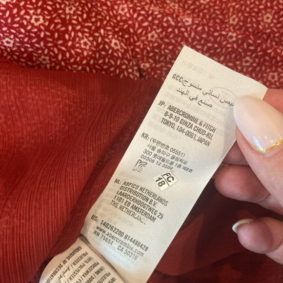 Abercrombie & Fitch Red Patterned Wrap Blouse - Picture 6 of 8